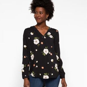 NWOT Brina & Em Lemmy V-Neck Black Floral Top from Stitchfix